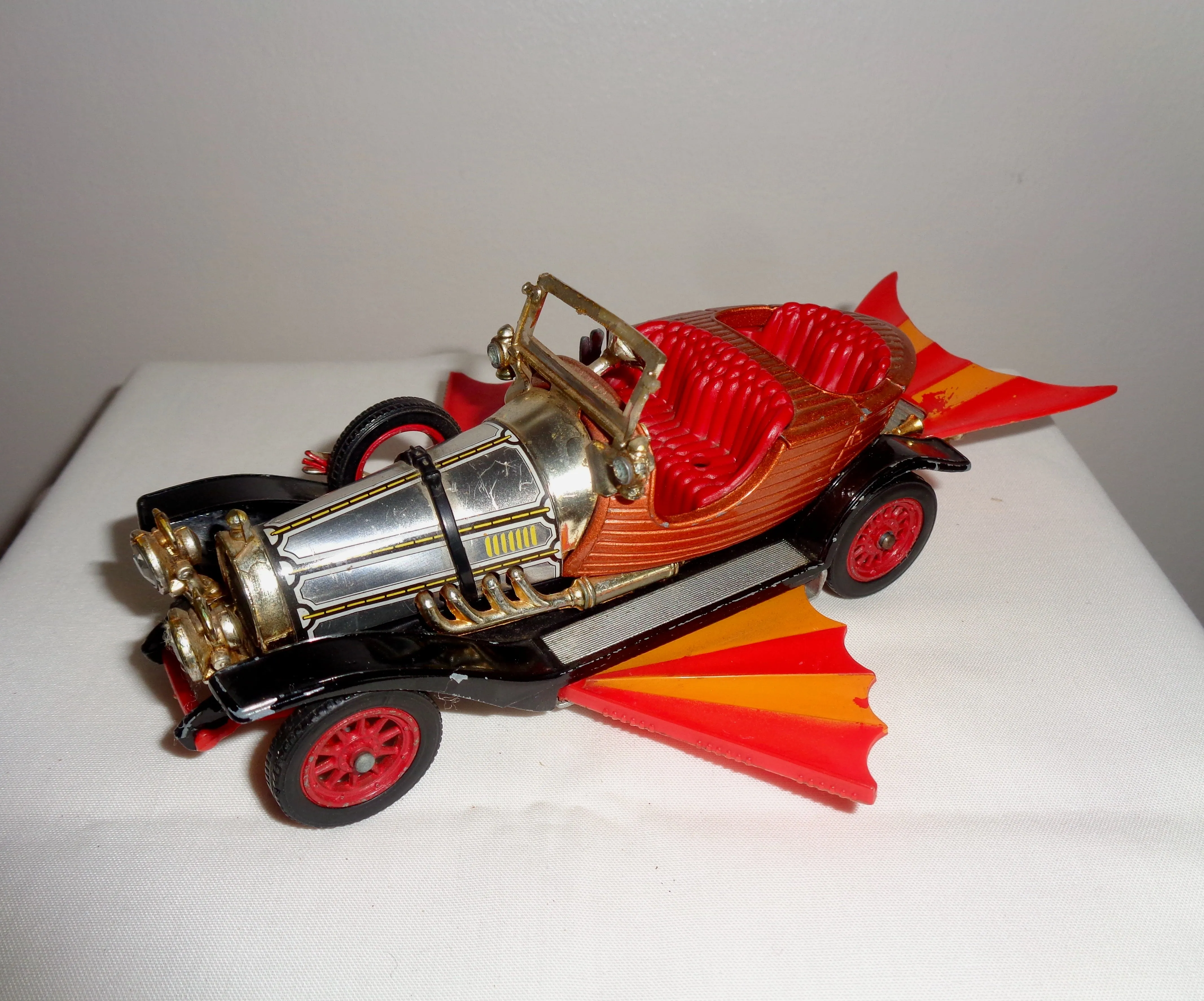 1968 Corgi Toys Chitty Chitty Bang Bang Model 266