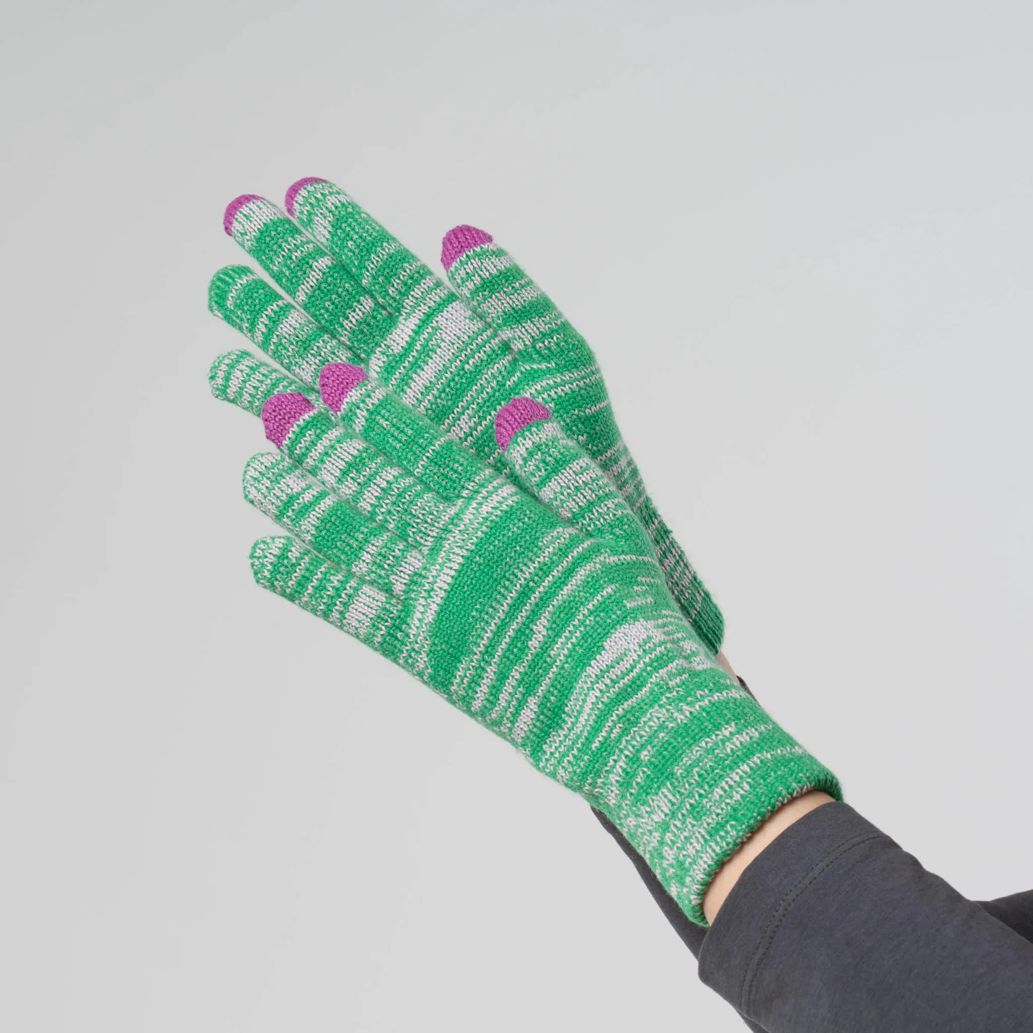 Twist Knit Touchscreen Gloves